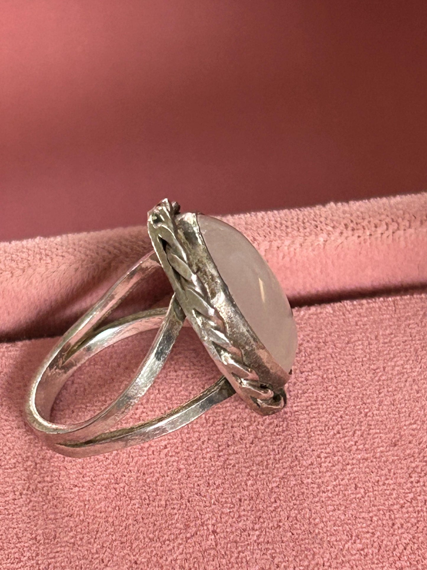 Vintage Sterling Silver Rose Quartz Cabochon Ring Rope Bezel Size 7