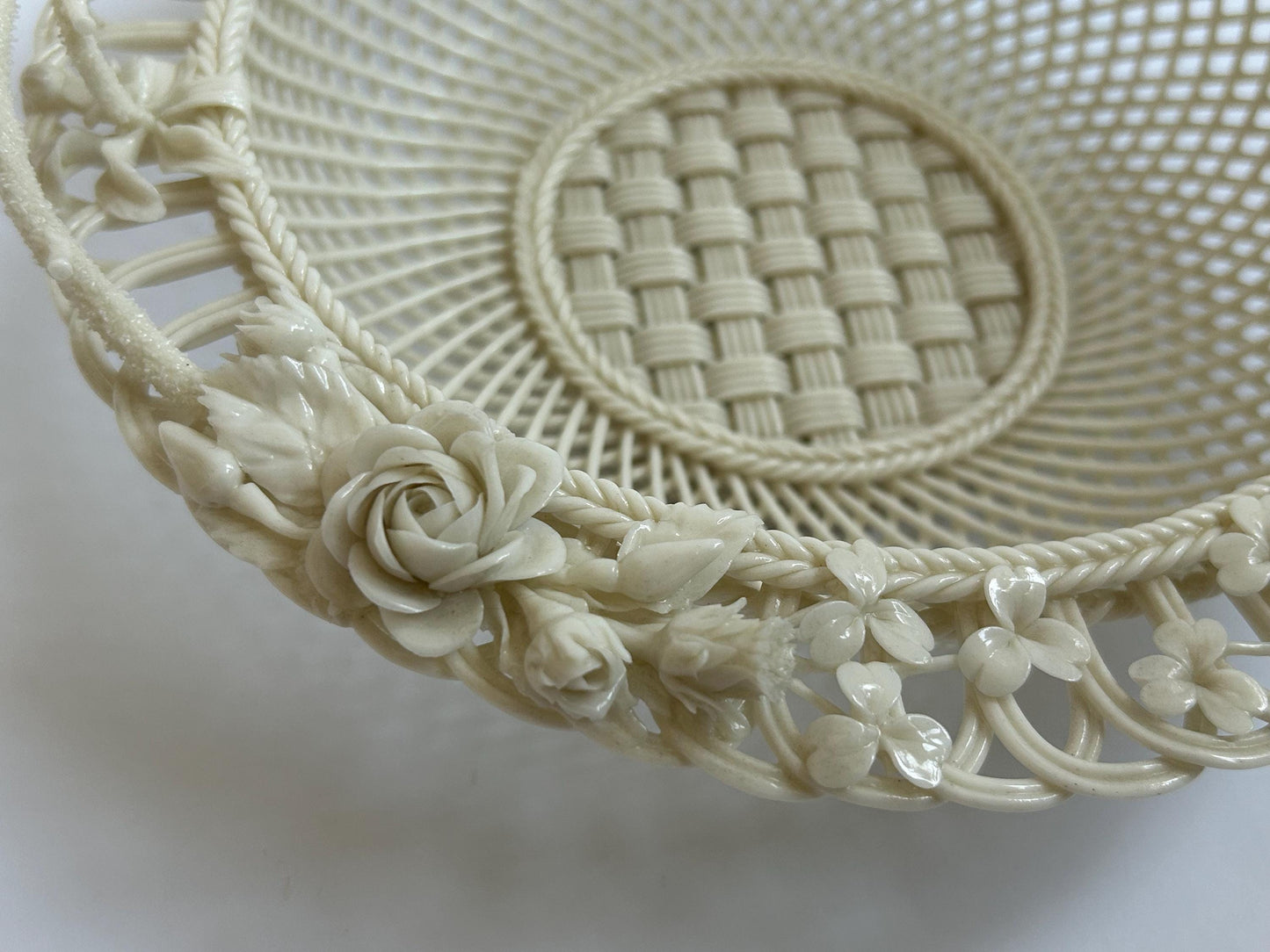 Antique Belleek Basket c.1921-1954, Hand-Woven Irish Porcelain, Applied Roses Shamrocks, 4-Strand Black Mark Era, Fermanagh Ireland