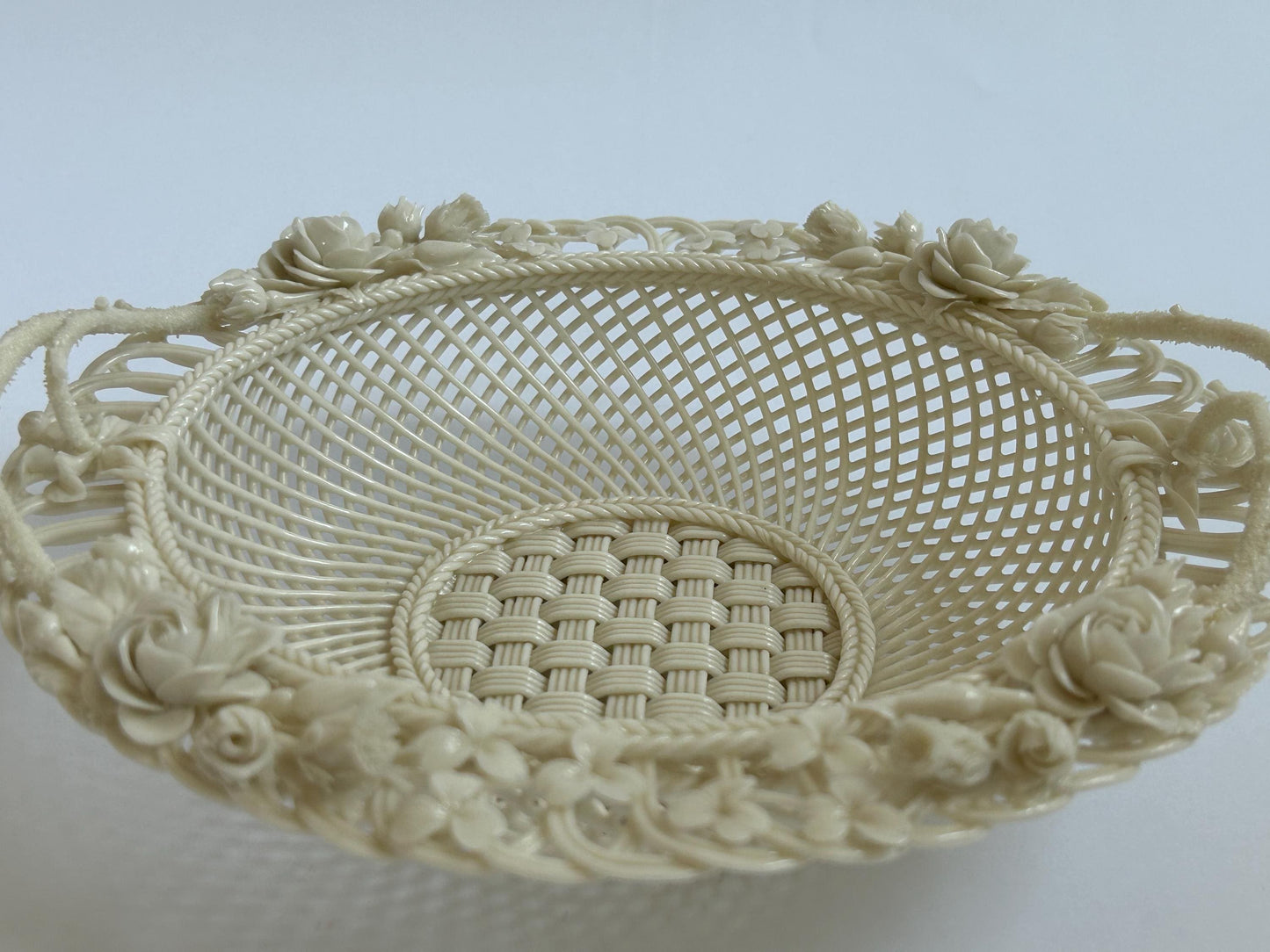 Antique Belleek Basket c.1921-1954, Hand-Woven Irish Porcelain, Applied Roses Shamrocks, 4-Strand Black Mark Era, Fermanagh Ireland