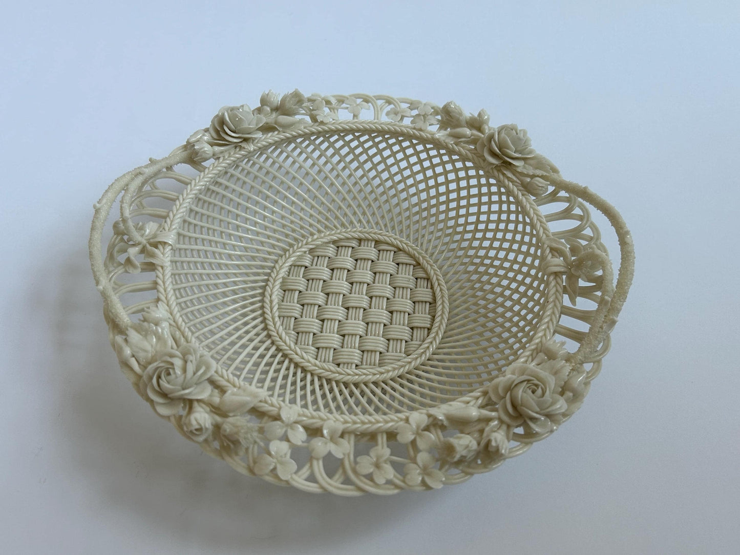 Antique Belleek Basket c.1921-1954, Hand-Woven Irish Porcelain, Applied Roses Shamrocks, 4-Strand Black Mark Era, Fermanagh Ireland